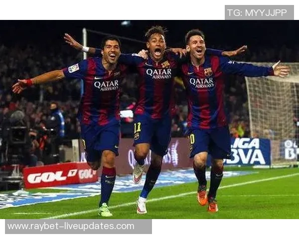 国王杯激战皇马与巴萨握手言和意外平局引发全场热烈讨论 国王杯激战皇马与巴萨握手言和意外平局引发全场热烈讨论