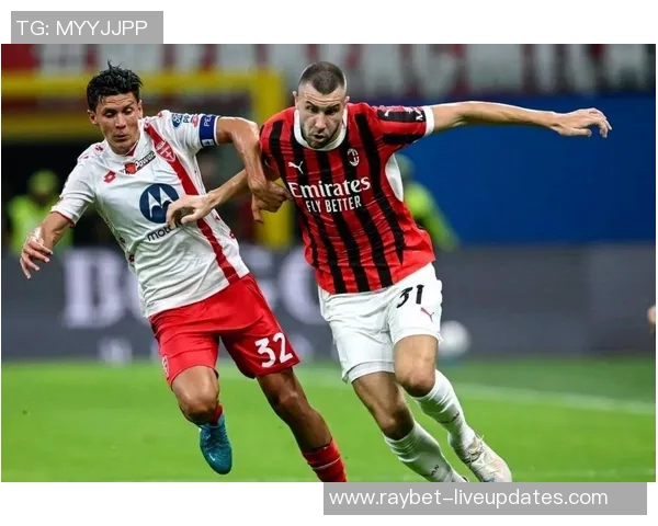 世界杯激战：AC米兰与波尔图战成平局全场沸腾数据分析揭示精彩瞬间