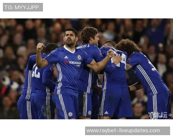 友谊赛精彩对决尤文图斯与曼联战成平局神扑瞬间引发全场热烈反响